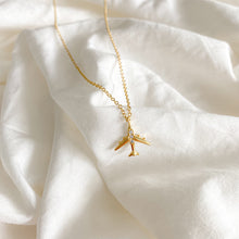 Load image into Gallery viewer, Viajera Necklace
