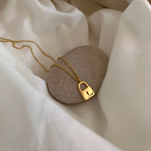 Load image into Gallery viewer, Neo Necklace
