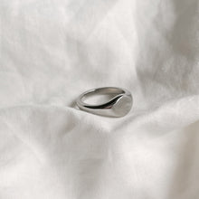 Load image into Gallery viewer, Horizon Ring
